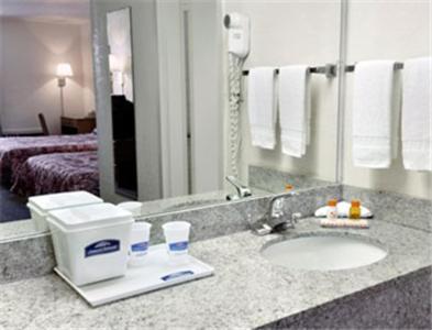 Howard Johnson By Wyndham Commerce Ga Chambre photo