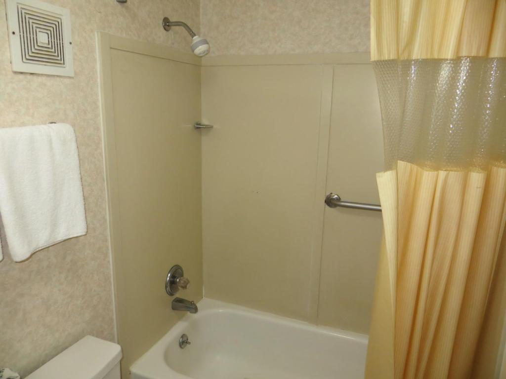 Howard Johnson By Wyndham Commerce Ga Chambre photo